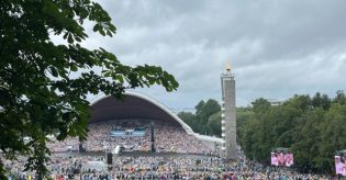 Galerii: laulu- ja tantsupidu “Püha on maa”